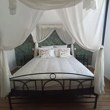 Le Rouge Baiser Дом отдыха